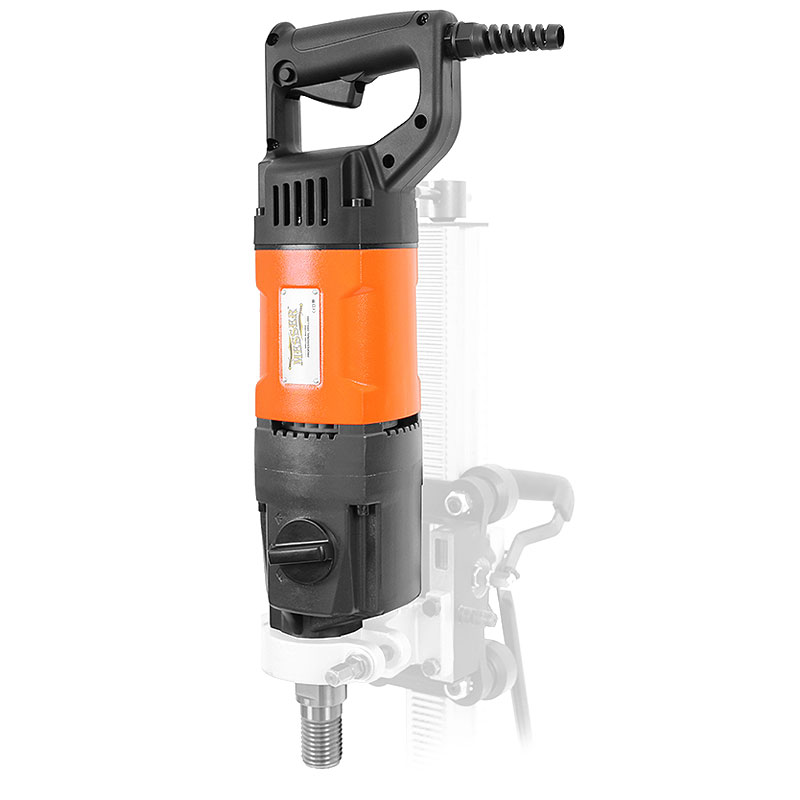 Двигатель установки алмазного бурения Messer DM 130 (2,3 кВт) Двигатель установки алмазного бурения Messer DM 130 (2,3 кВт)