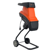 Электрический измельчитель YARD FOX 2400SE Электрический измельчитель YARD FOX 2400SE