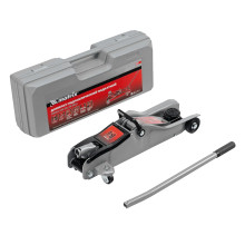 Домкрат гидравлический подкатной 2 т в пластиковом кейсе 85-330 мм. Low Profile Matrix Домкрат гидравлический подкатной 2 т в пластиковом кейсе 85-330 мм. Low Profile Matrix