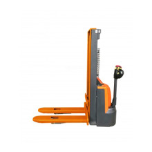 Штабелер самоходный GROST Helper 16/30M