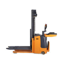 Штабелер самоходный Zowell XE 1035 Штабелер самоходный Zowell XE 1035