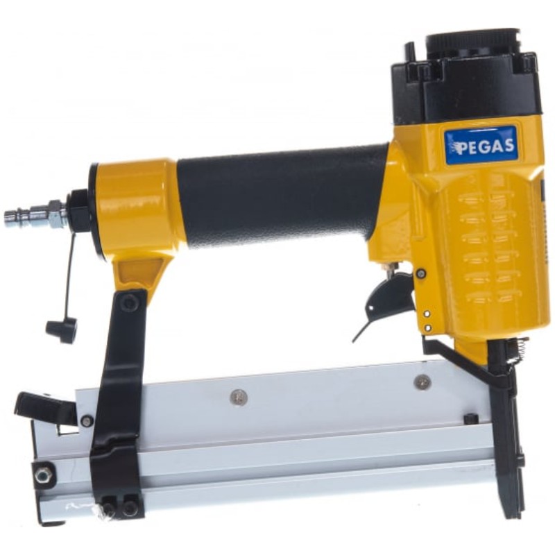 Универсальный гвоздескобозабивной пистолет Pegas SF5040 Универсальный гвоздескобозабивной пистолет Pegas SF5040