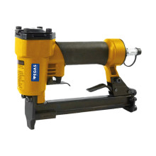 Скобозабивной пистолет пневматический Pegas pneumatic FS8016-A Скобозабивной пистолет пневматический Pegas pneumatic FS8016-A