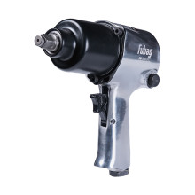 Пневмогайковерт ударный Fubag IW580 1/2" (226л/м 576Нм 6,3бар 1/2") + набор головок кейс Пневмогайковерт ударный Fubag IW580 1/2" (226л/м 576Нм 6,3бар 1/2") + набор головок кейс